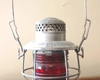 615 - Antique red globe railroad lantern 9.5" tall
