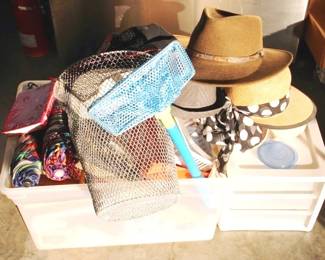 195 - Lot of Assorted Items
