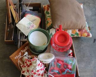 106 - Assorted Vintage Items
