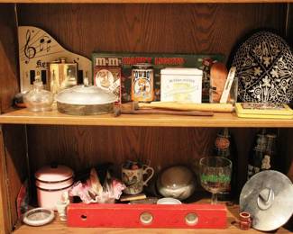 448 - 2 Shelf Lots Assorted Items Level, Drink Bottles etc
