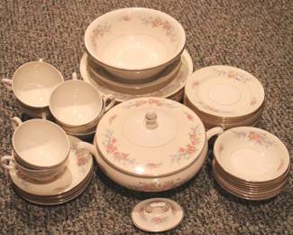 467 - Georgian China Set - 58 pieces
