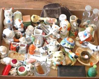 613 - Tray lot vintage figurines
