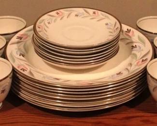 468 - Natilus Eggshell China Set - 24 pieces
