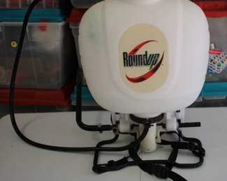 117 - Round Up Back Pack Sprayer
