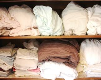 602 - Carved frame wall mirror, 34 x 48
