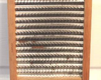 869 - Imperalio Metal and Wood Washboard 14.5 x 7.5 Inches
