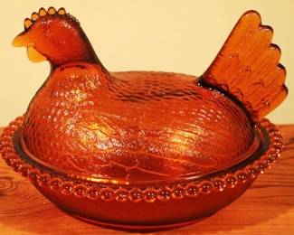 475 - Glass Hen on Nest 7 Inches Long
