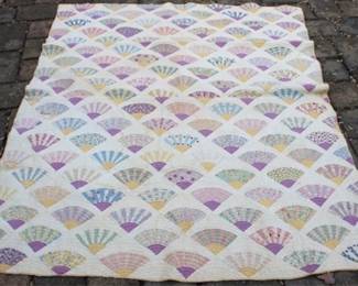 358 - Vintage hand stitched quilt - 62.5 x 74
