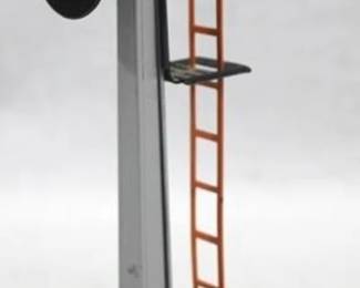 173 - M.T.H. Signal Light 9 Inches Tall O Gauge
