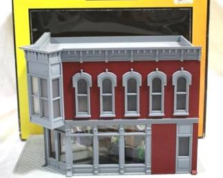 106 - Rail King Corner Drug Store w/Box
