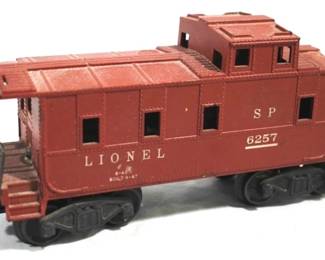 66 - Lionel 6257 Caboose 7 Inches Long o Gauge
