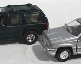 123 - 2 Die Cast Model SUV's 5 Inch Long
