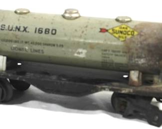 67 - Lionel Sunoco 1680 Tanker Car 8 Inches Long o Gauge
