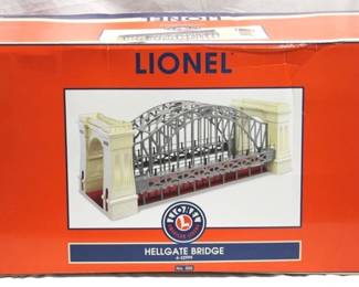 216 - Lionel Hellgate Bridge in Box
