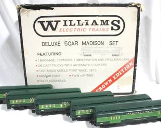 215 - Williams Deluxe 5 Car Madison Set in Box Crown Edition
