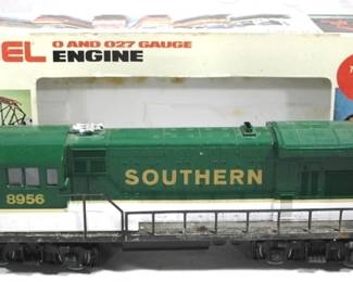 21 - Lionel Southern U36B Locomotive Dummy in Box Non Powered Unit
