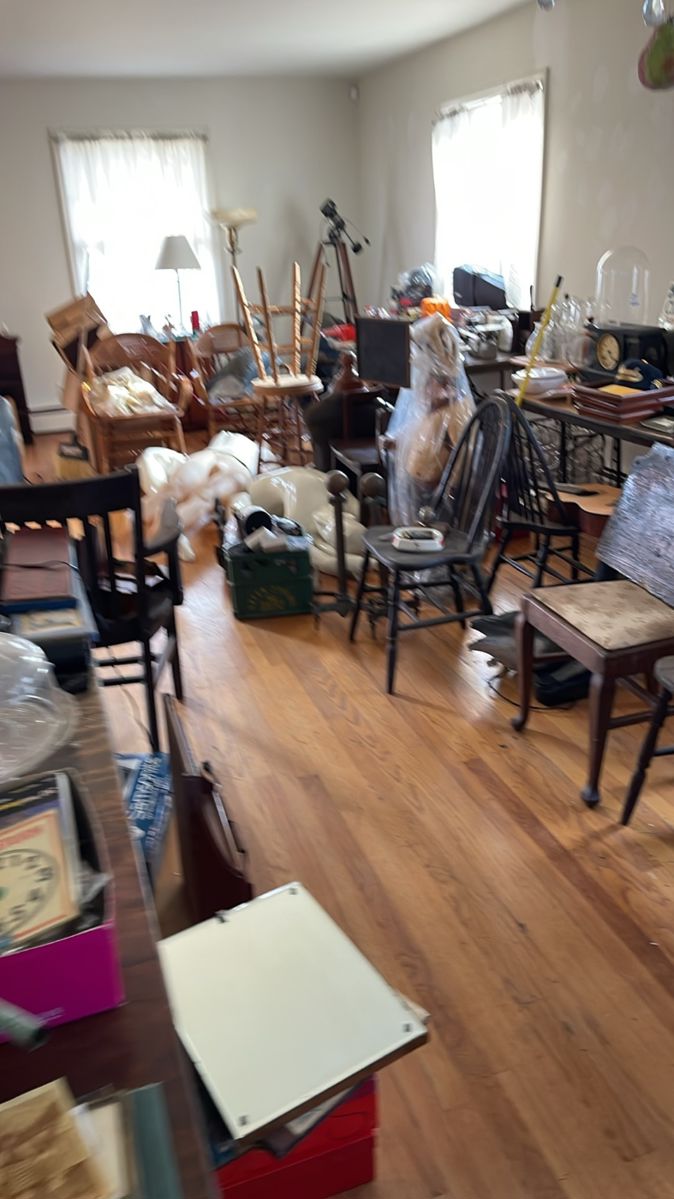 Biltmore Drive collector estate sale starts on 11/25/2023