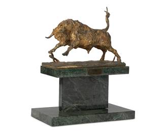 2205
Humberto Peraza
1925-2016
Thrashing Bull
Gilt-bronze on marble stand
Signed in the casting: H Peraza; further marked to plaque: Escultor Peraza
11.25" H x 9" W x 5.125" D
Estimate: $600 - $800