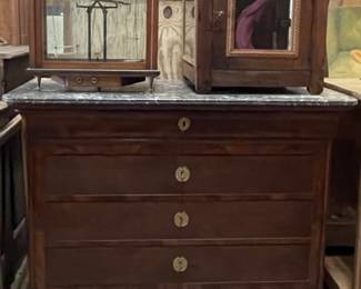 1840s walnut chest with marble top