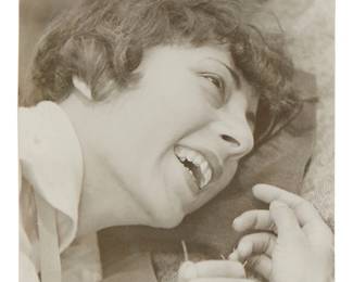 1004
Edward Weston
1886-1958
"Monna Alfau Laughing," 1924
Silver gelatin on paper
Unsigned; printed later
Image/Sheet: 4" H x 3" W
Estimate: $1,000 - $1,500