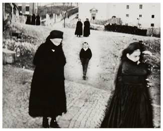 1023
Mario Giacomelli
1925-2000
"Scanno Boy," 1963
Gelatin silver print on paper
Signed in ink on the recto: Mario Giacomelli; signed, annotated in ink, '60019 Senigallia-an-Italia, Via Mastai, 24 - Tel. 071/60779' and titled in ink verso
Image/Sheet: 11.5" H x 14.75" W
Estimate: $2,000 - $3,000