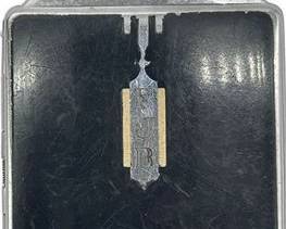 Lot 649   0 Bid(s)
Vintage Art Deco Cigarette Case & Lighter Combo