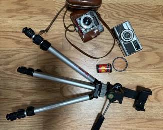 Zeiss Ikon Ikomatic A Camera Braun Paxette Camera With Leather Strap And Film