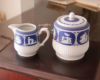 2817 blue white cream sug