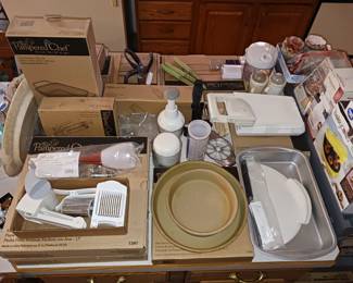 Pampered Chef Collection! Many New in the Box Items!