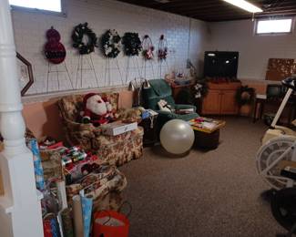 Many Graveside Wreaths on Stands too!