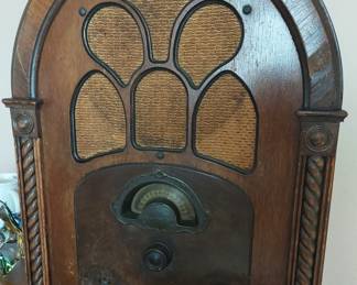 Atwater Kent Model 80 Cathedral radio as found