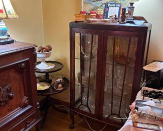 Beautiful Curio cabinet,  2 tiered occasional table 