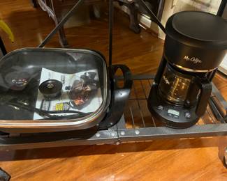 Hot plate and coffee maker