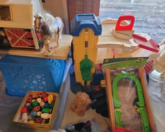 Little people ..Farm people
Houses..barns
And more 