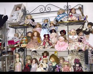 Lots of Pauline Dolls & Marie Osman Dolls