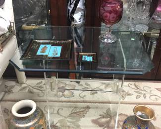 Modern side table w/beveled glass too
