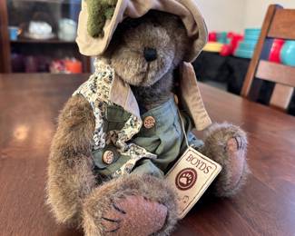 Boyd's Bear with fishing outfit 12"H