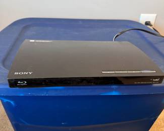 Sony Blue-Ray disc/DVD player BDP-S185, works