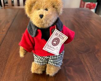 Boyd's Bear Head Bean Collection with plaid pants and red coat 8"