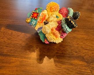 Crinkle Claus Topsy-Turvy resin figurine 2"H