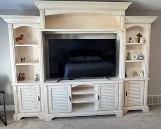 Coronado Furniture large multi-section wall unit with two 7ft. H bookshelves with 5.5ft. W, with archway shelf raising overall height to 8ft, lower console storage can slide out and be used separately, adjustable shelves, minor wear, overall width is 8'8", disassembly & carry downstairs required 