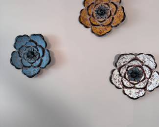 Trio of decorative metal blooming flowers 7"