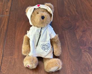 Boyds Bears Nurses Call the Shots 12"