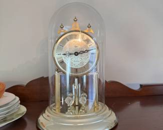 Elgin dual chime battery-operated anniversary clock, not tested 10"H