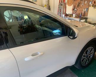 2021 FORD ESCAPE STILL UNDER WARRANTY  3400 MILES ONE OWNER EXCELLENT CONDITION...THE CAR IS OFFERED FOR PRE SALE