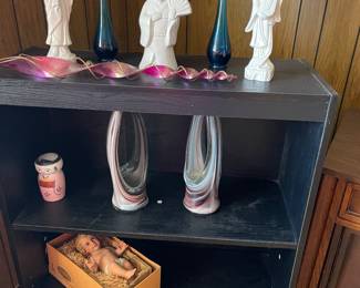 Bookshelf 
Vintage Jesus
Vintage Decor