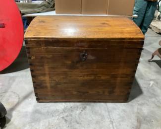 Sea captains chest
