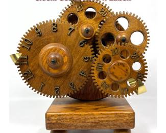 Lot 14 Clockwork inc. oak wooden gear clock. Serial 2534. Label.