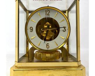 Lot 19 LE COULTRE Brass and Glass Case ATMOS Clock. 