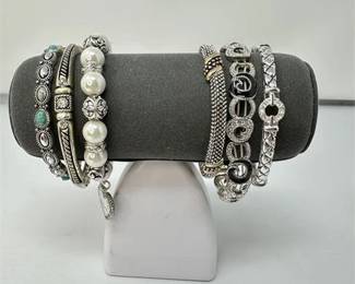 Lot 71   1 Bid(s)
Lot of Silver Tone Stretch Bracelets